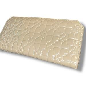 Folli Follie Leather Wallet Card Holder Heart Design Emboss Snap Limited Edition